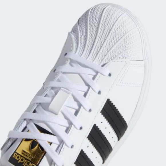 ///Adidas Superstar💫 - Picture 4 of 12